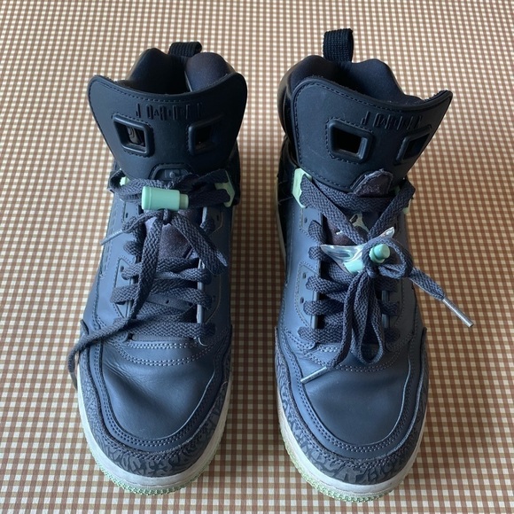 YOUTH Nike Air Jordan Spizike GS Black Mint Foam Dark Grey White shoes.Size 9.5 - Picture 6 of 16